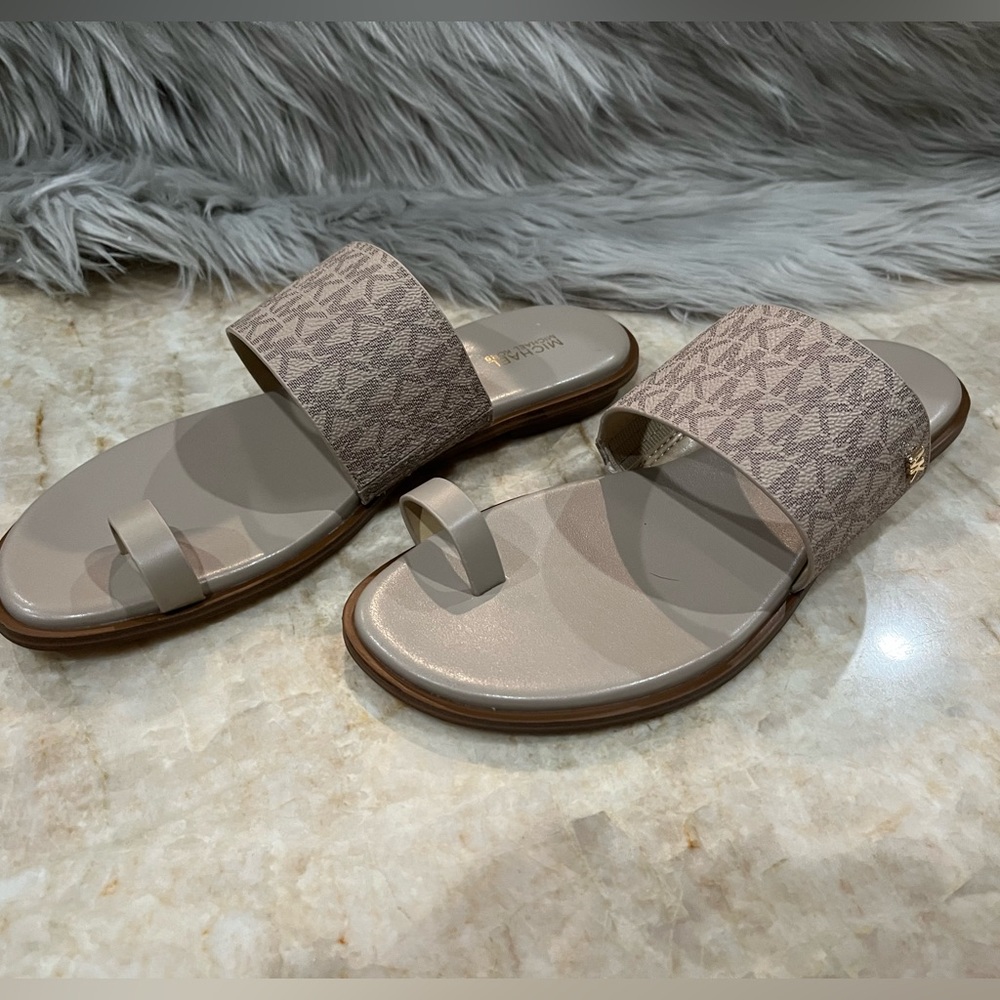 Michael Michael Kors August Logo Flat Sandals. New